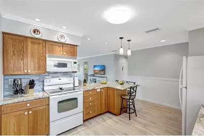 4420 Tecumseh Trail #38, Sarasota, FL 34233 - Photo 9