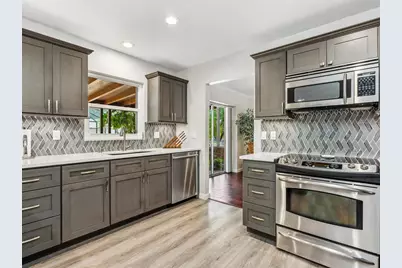 6308 Caracara Street, Sarasota, FL 34241 - Photo 13