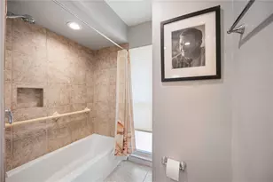 711 Birdsong Ln, Sarasota, FL 34242 - Photo 29