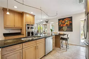 711 Birdsong Ln, Sarasota, FL 34242 - Photo 17