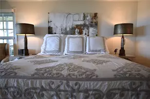 7676 Westmoreland Dr, Sarasota, FL 34243 - Photo 25