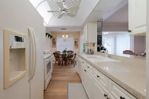 5609 Sheffield Green Circle, Sarasota, FL 34233 - Photo 11