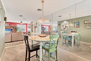 1320 Magellan Dr, Sarasota, FL 34243 - Photo 15