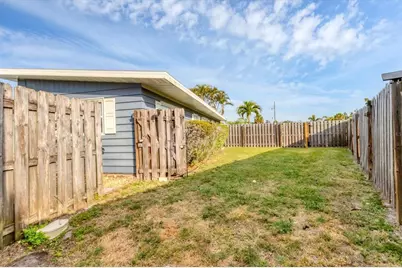 1320 Magellan Drive, Sarasota, FL 34243 - Photo 31