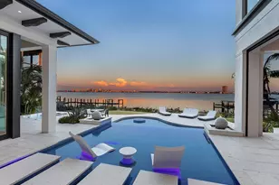 424 Bowdoin Cir, Sarasota, FL 34236 - Photo 1