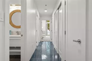 988 Boulevard of the Arts, Sarasota, FL 34236 - Photo 3