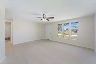 425 Skylark Ln NW, Port Charlotte, FL 33952 - Photo 5