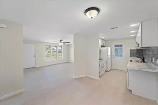 425 Skylark Ln NW, Port Charlotte, FL 33952 - Photo 9