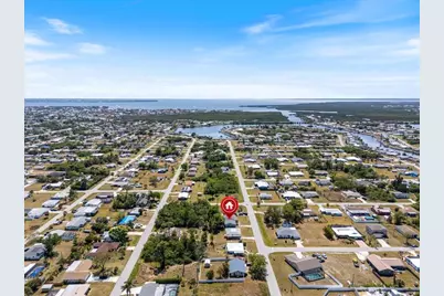 425 Skylark Lane NW, Port Charlotte, FL 33952 - Photo 3