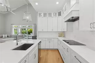 4013 Red Rock Ln, Sarasota, FL 34231 - Photo 15