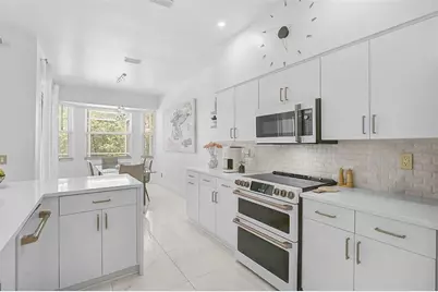 4146 Westbourne Circle, Sarasota, FL 34238 - Photo 11