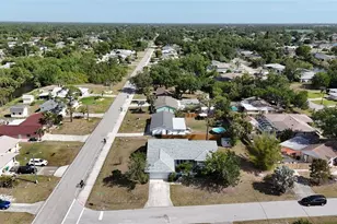 23116 Amethyst Ave, Port Charlotte, FL 33952 - Photo 25