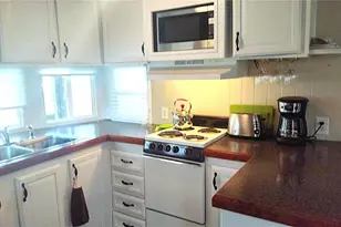 3300 26th Ave E, Bradenton, FL 34208 - Photo 9