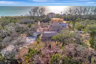 8555 Heron Lagoon Cir, Sarasota, FL 34242 - Photo 27