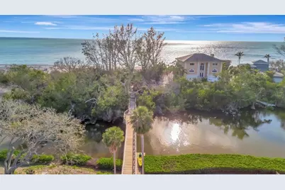 8555 Heron Lagoon Circle, Sarasota, FL 34242 - Photo 9