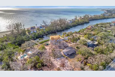 8555 Heron Lagoon Circle, Sarasota, FL 34242 - Photo 31
