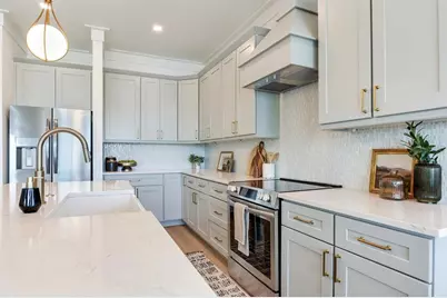 8555 Heron Lagoon Circle, Sarasota, FL 34242 - Photo 15