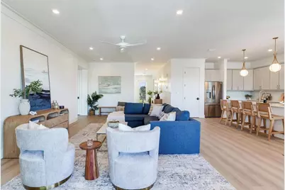 8555 Heron Lagoon Circle, Sarasota, FL 34242 - Photo 17