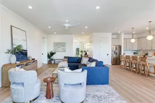 8555 Heron Lagoon Cir, Sarasota, FL 34242 - Photo 17