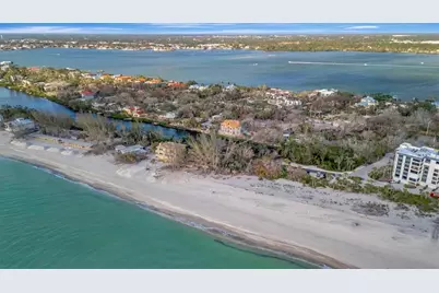 8555 Heron Lagoon Circle, Sarasota, FL 34242 - Photo 17