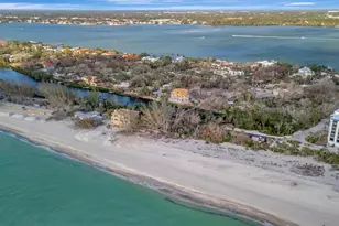 8555 Heron Lagoon Cir, Sarasota, FL 34242 - Photo 17