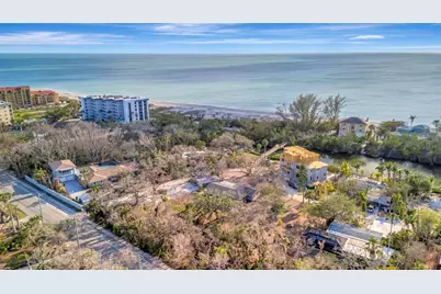 8555 Heron Lagoon Circle, Sarasota, FL 34242 - Photo 33