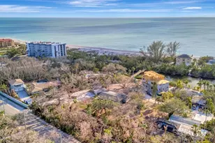 8555 Heron Lagoon Cir, Sarasota, FL 34242 - Photo 33