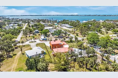 280 W Cowles Street, Englewood, FL 34223 - Photo 89