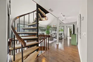 1256 Riegels Landing Dr, Sarasota, FL 34242 - Photo 13