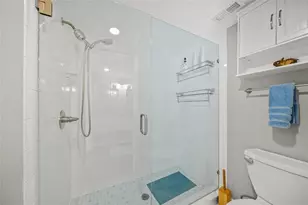 1256 Riegels Landing Dr, Sarasota, FL 34242 - Photo 17