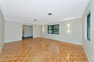 320 25th St W, Bradenton, FL 34205 - Photo 19