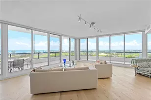 545 Sanctuary Dr, Longboat Key, FL 34228 - Photo 7