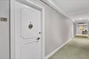 1212 Benjamin Franklin Dr, Sarasota, FL 34236 - Photo 5