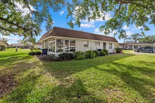 1343 Glendale Cir W, Sarasota, FL 34232 - Photo 19