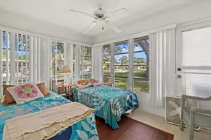 1343 Glendale Cir W, Sarasota, FL 34232 - Photo 17