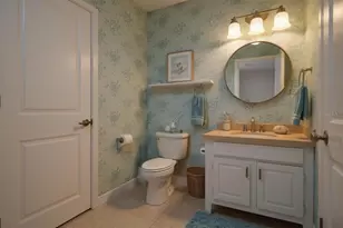 2563 Loma Linda St, Sarasota, FL 34239 - Photo 13