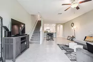 633 Royal Empress Dr, Ruskin, FL 33570 - Photo 13