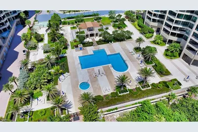 1211 Gulf Of Mexico Drive #704, Longboat Key, FL 34228 - Photo 35