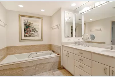 1211 Gulf Of Mexico Drive #704, Longboat Key, FL 34228 - Photo 17