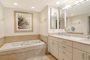 1211 Gulf of Mexico Dr, Longboat Key, FL 34228 - Photo 17