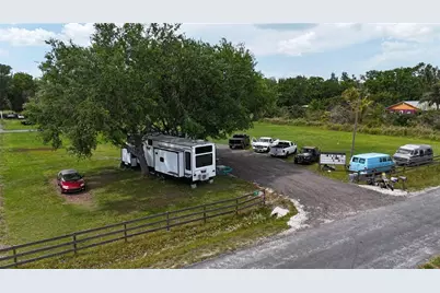 10145 40th Avenue E, Palmetto, FL 34221 - Photo 1