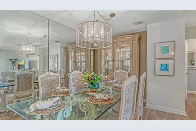 750 N Tamiami Trail #304, Sarasota, FL 34236 - Photo 3