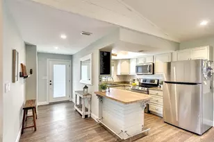 2224 Eugene St, Sarasota, FL 34231 - Photo 5