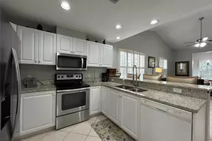 3706 54th Dr W, Bradenton, FL 34210 - Photo 7