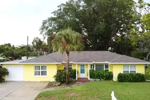 337 Somerset Ave, Sarasota, FL 34243 - Photo 1