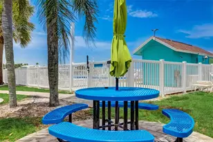 117 7th St N, Bradenton Beach, FL 34217 - Photo 23