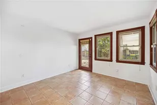 1743 8th St, Sarasota, FL 34236 - Photo 5