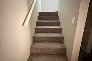 1147 Longfellow Rd, Sarasota, FL 34243 - Photo 7