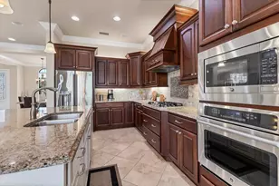 3519 Founders Club Dr, Sarasota, FL 34240 - Photo 27