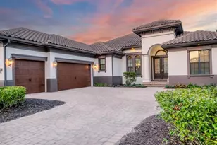 3519 Founders Club Dr, Sarasota, FL 34240 - Photo 13